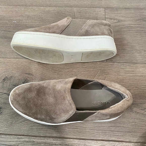 Vince Warren slip on suede sneaker - Picture 2 of 5